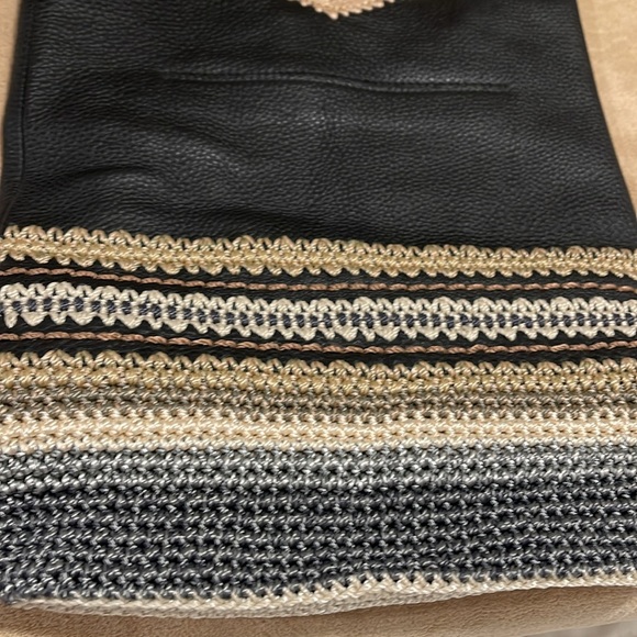 The Sak “Back to Bali” Large Cross Body/Hobo Style Bag - Brand New with Tags - Picture 3 of 15